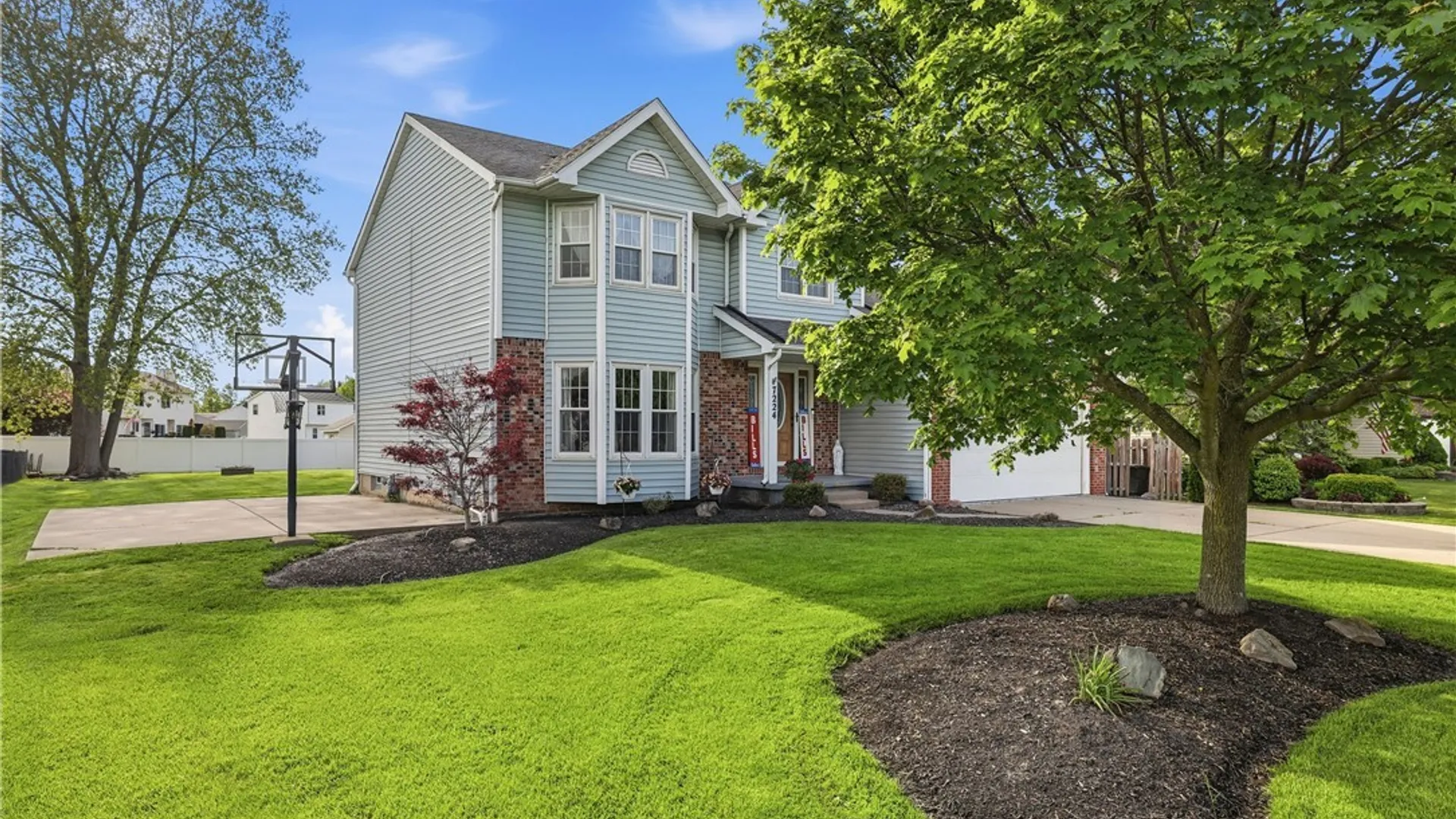 Property at 7224 Winbert Drive, Wheatfield, NY 14120 3