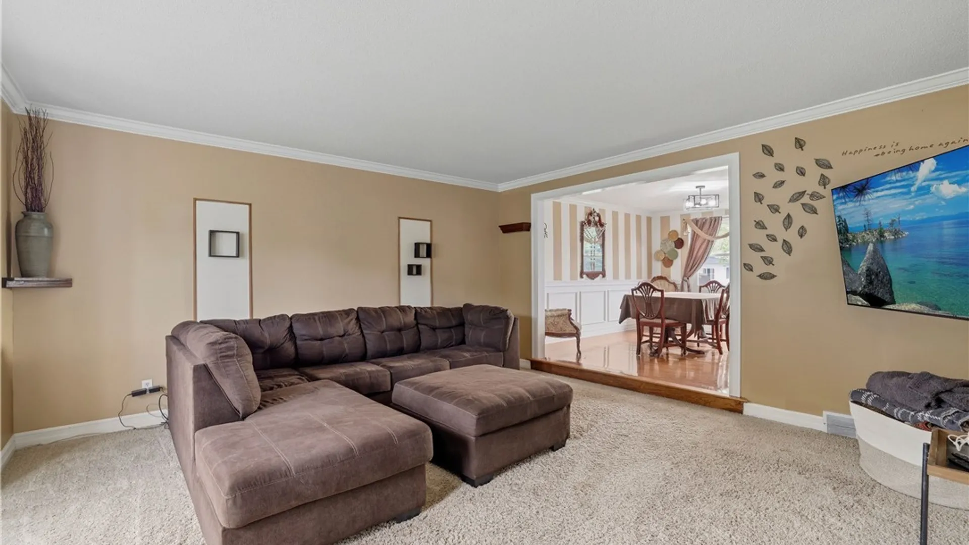 Property at 7224 Winbert Drive, Wheatfield, NY 14120 4