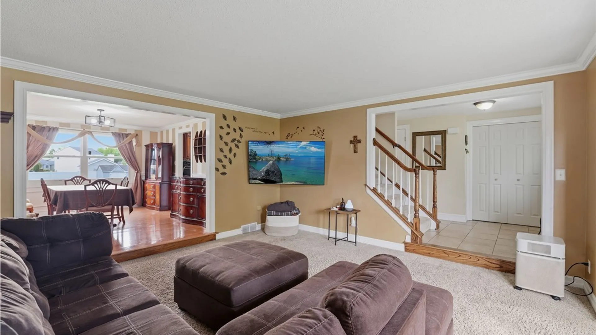 Property at 7224 Winbert Drive, Wheatfield, NY 14120 5