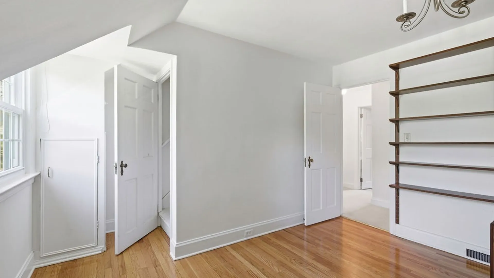 Property at 109 Enfield Place, Syracuse, NY 13214 32