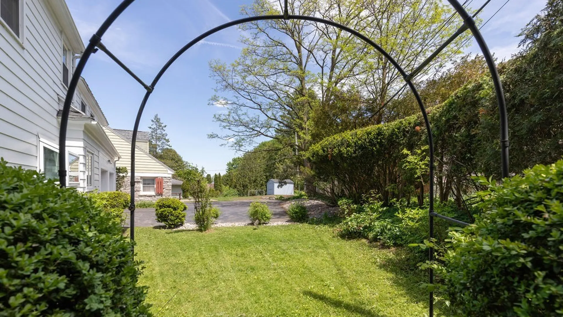 Property at 109 Enfield Place, Syracuse, NY 13214 42