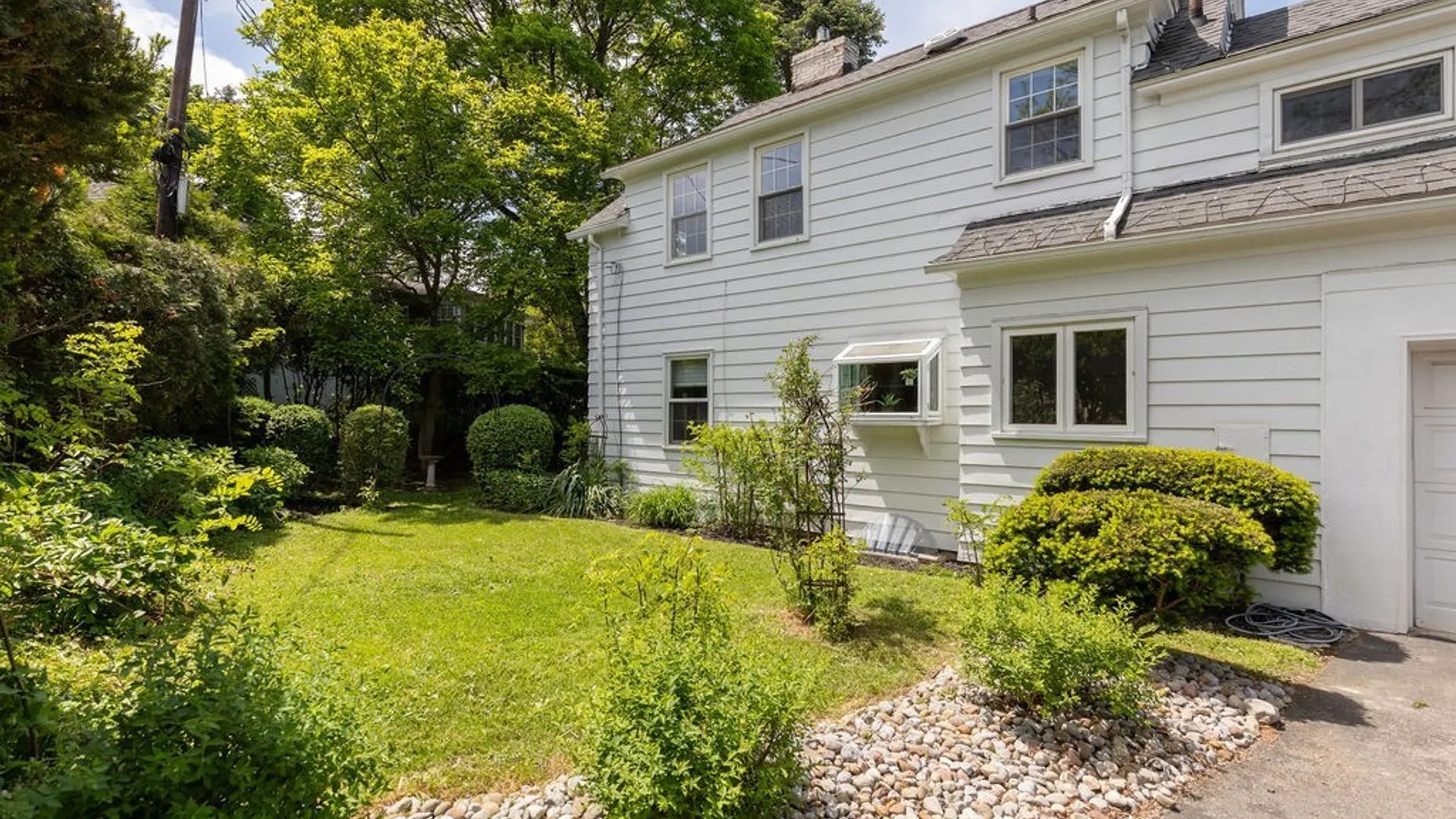 Property at 109 Enfield Place, Syracuse, NY 13214 43