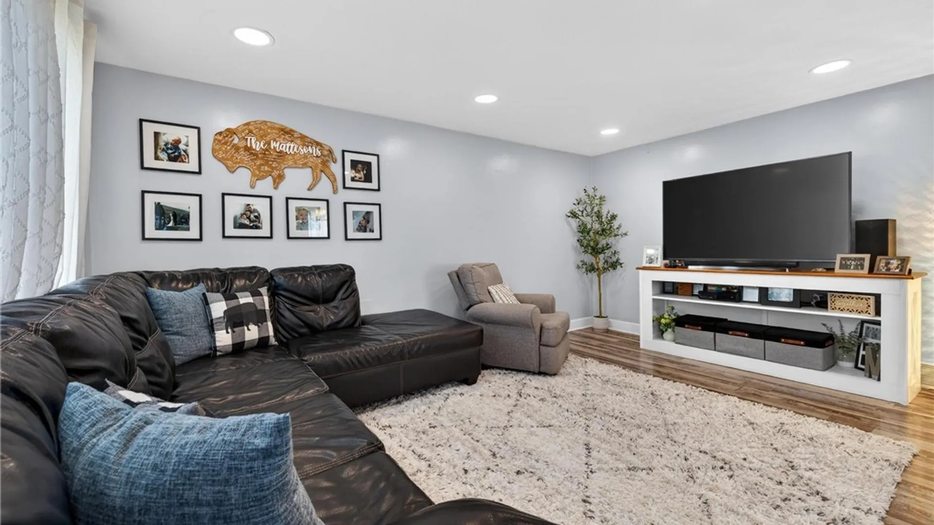 Property at 97 Whitfield Avenue, Buffalo, NY 14220 5