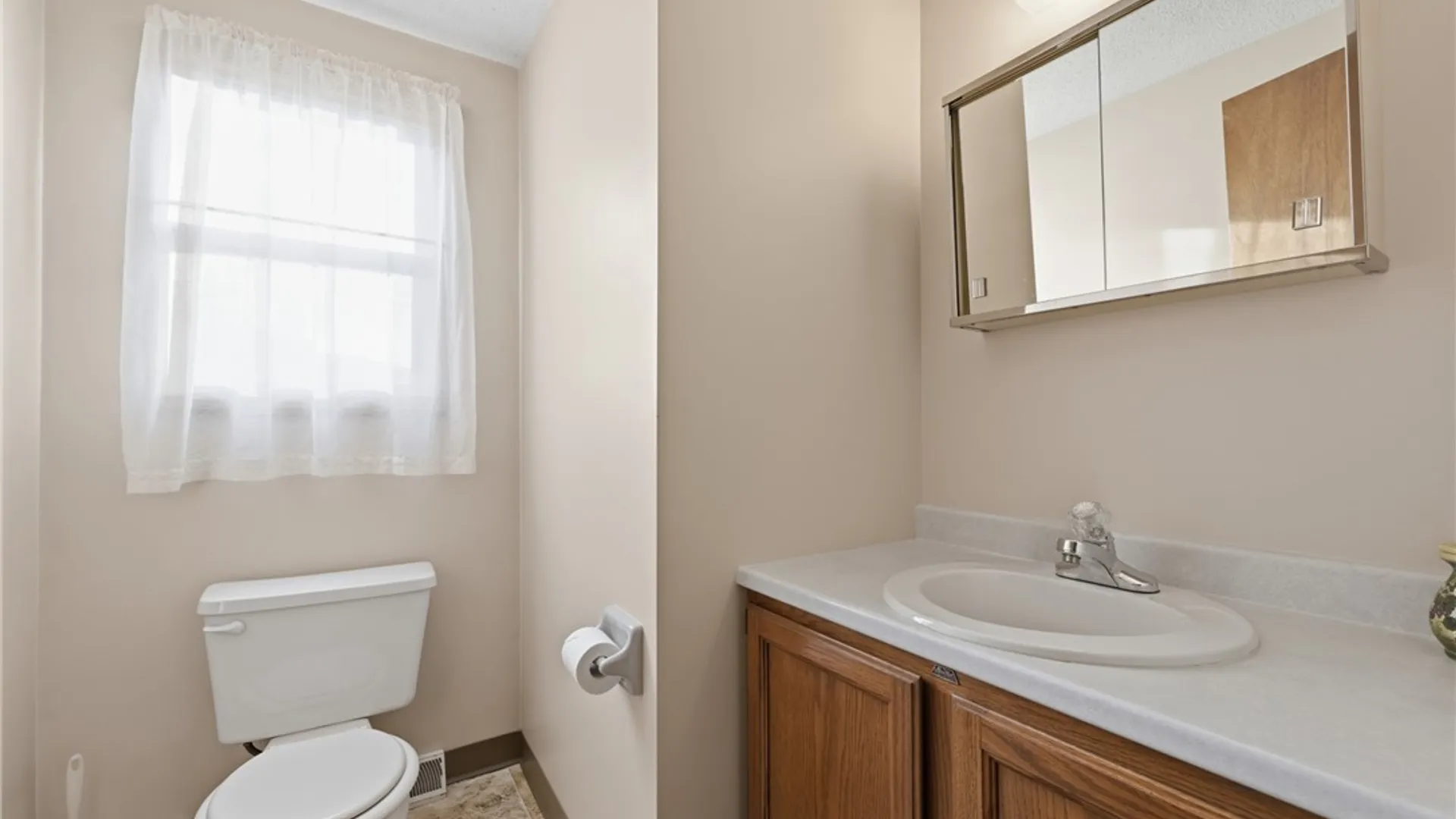 Property at 48 Olanta Street, Lancaster, NY 14043 26
