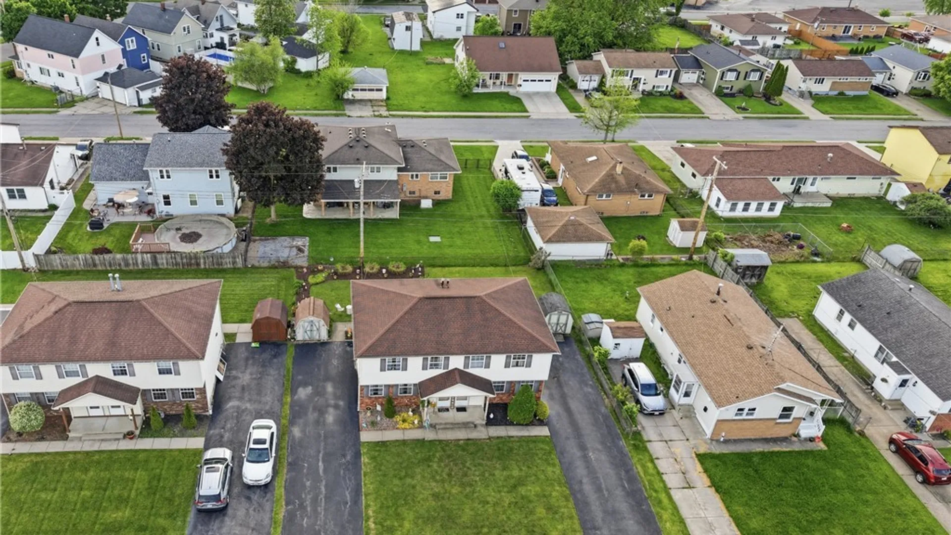 Property at 48 Olanta Street, Lancaster, NY 14043 41
