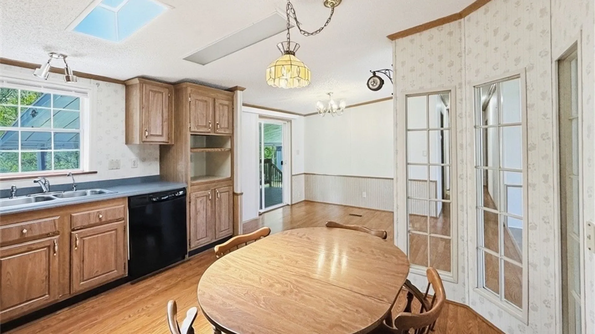 Property at 84 Millstream Court, New Hartford, NY 13321 13