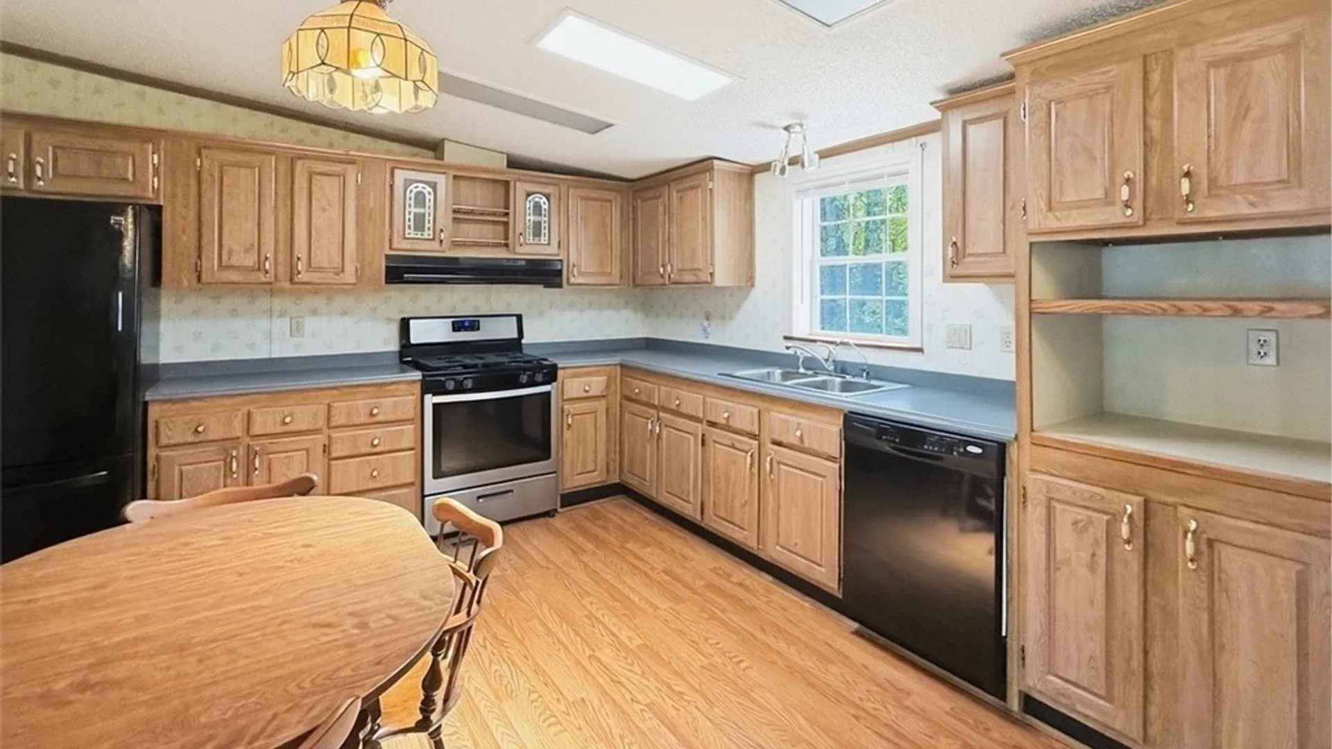 Property at 84 Millstream Court, New Hartford, NY 13321 14