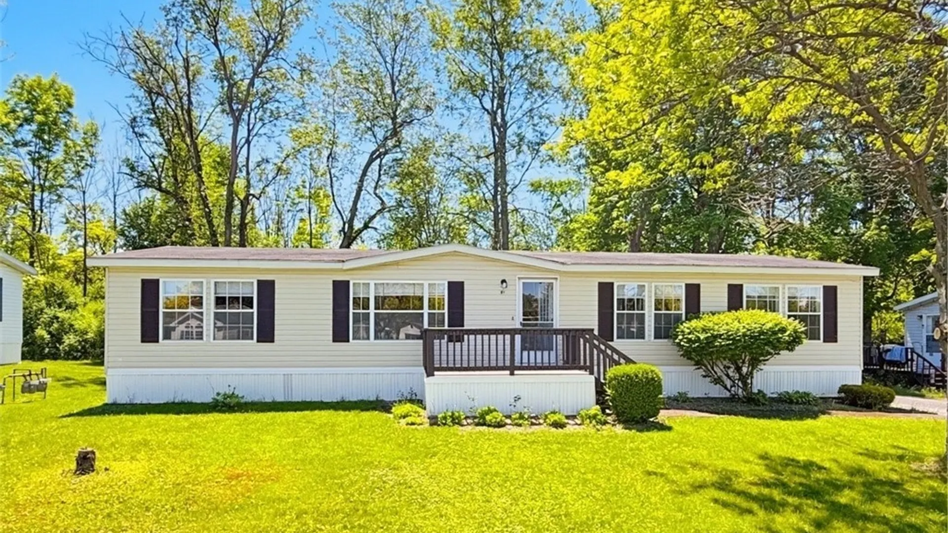 Property at 84 Millstream Court, New Hartford, NY 13321 2