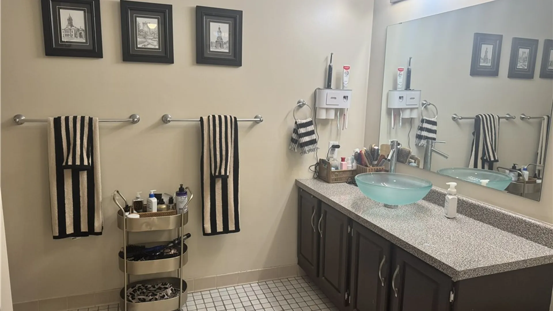 Property at 30 Cornhill Place, Rochester, NY 14608 8