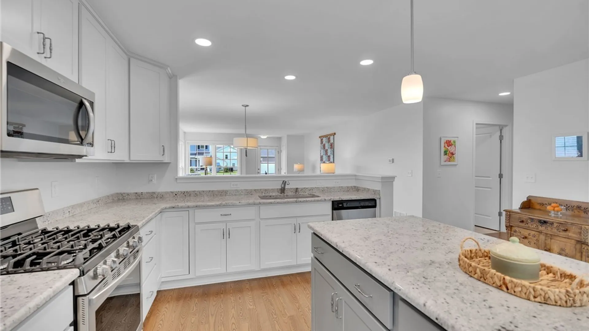 Property at 5343 Briannas Nook, Clarence, NY 14031 8