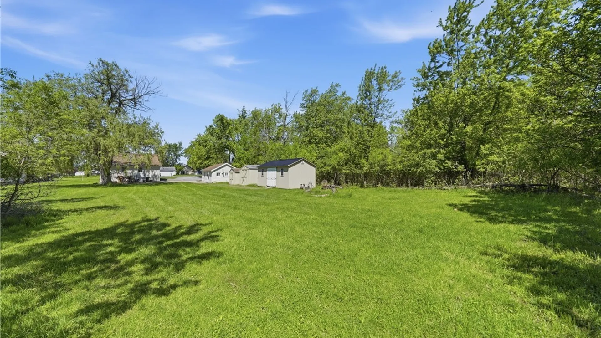 Property at 229 Hyland Avenue, Cheektowaga, NY 14043 35