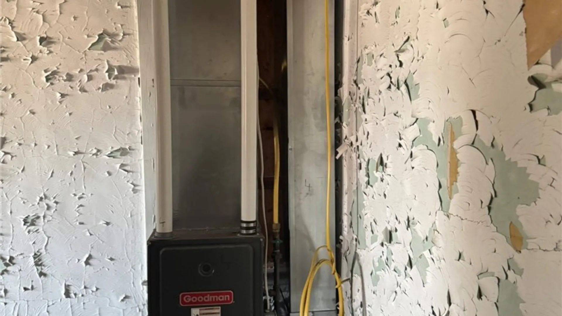 Property at 2901 Pine Avenue, Niagara Falls, NY 14301 5
