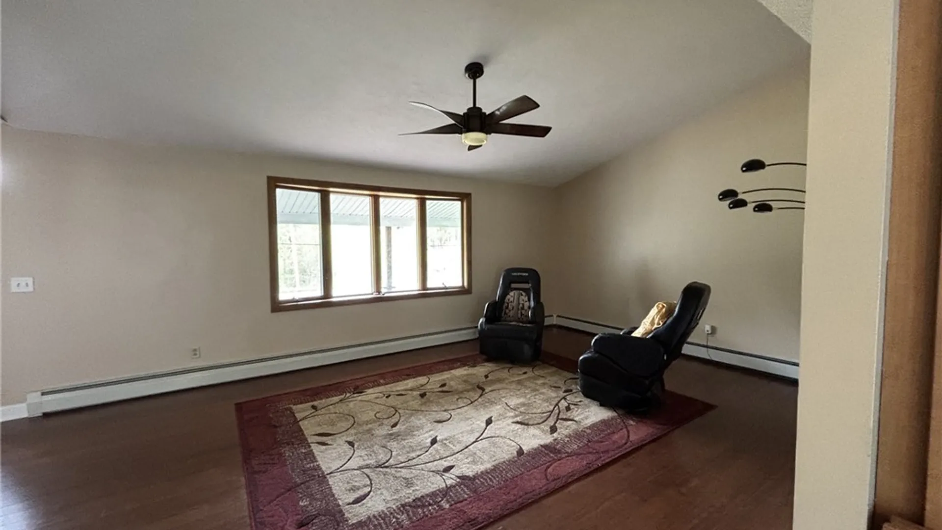 Property at 5071 Holley Byron Road, Clarendon, NY 14470 3