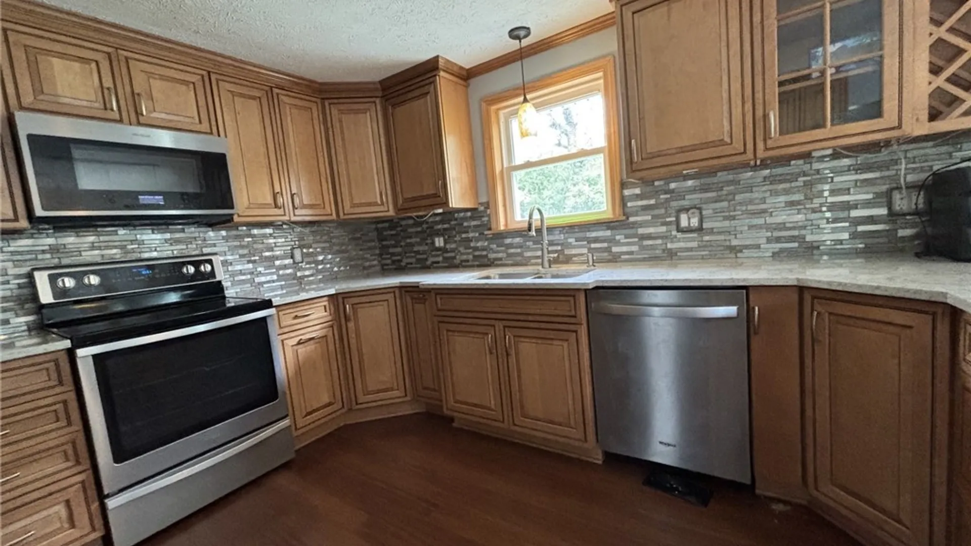 Property at 5071 Holley Byron Road, Clarendon, NY 14470 8