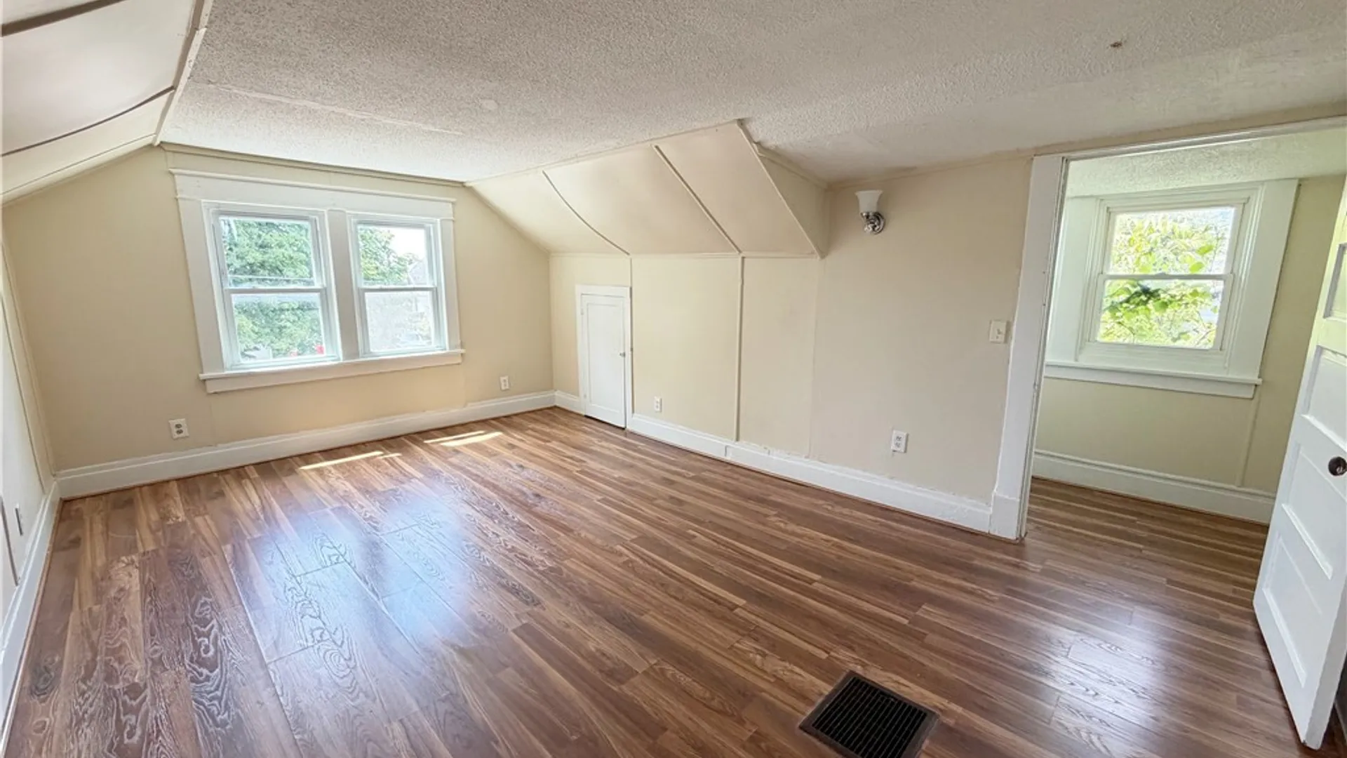 Property at 14 Midway Avenue, Buffalo, NY 14215 16