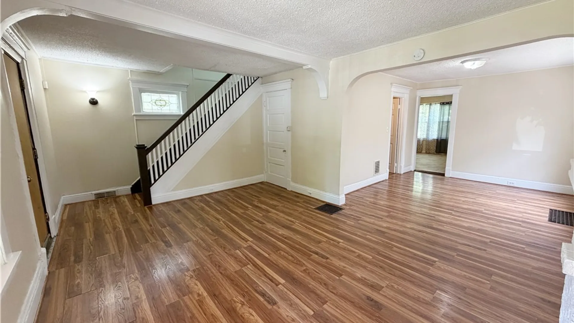 Property at 14 Midway Avenue, Buffalo, NY 14215 4