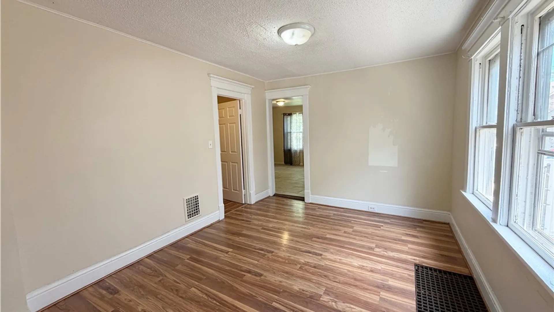 Property at 14 Midway Avenue, Buffalo, NY 14215 5