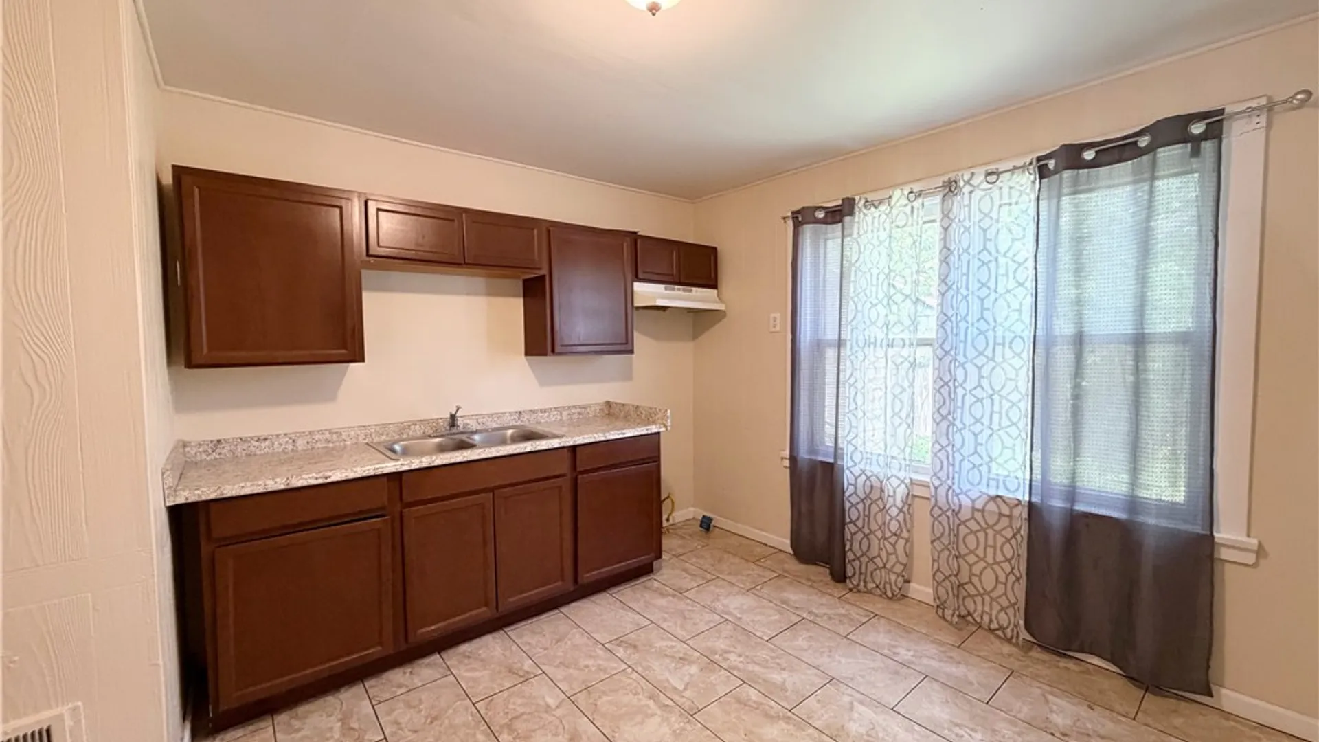 Property at 14 Midway Avenue, Buffalo, NY 14215 8