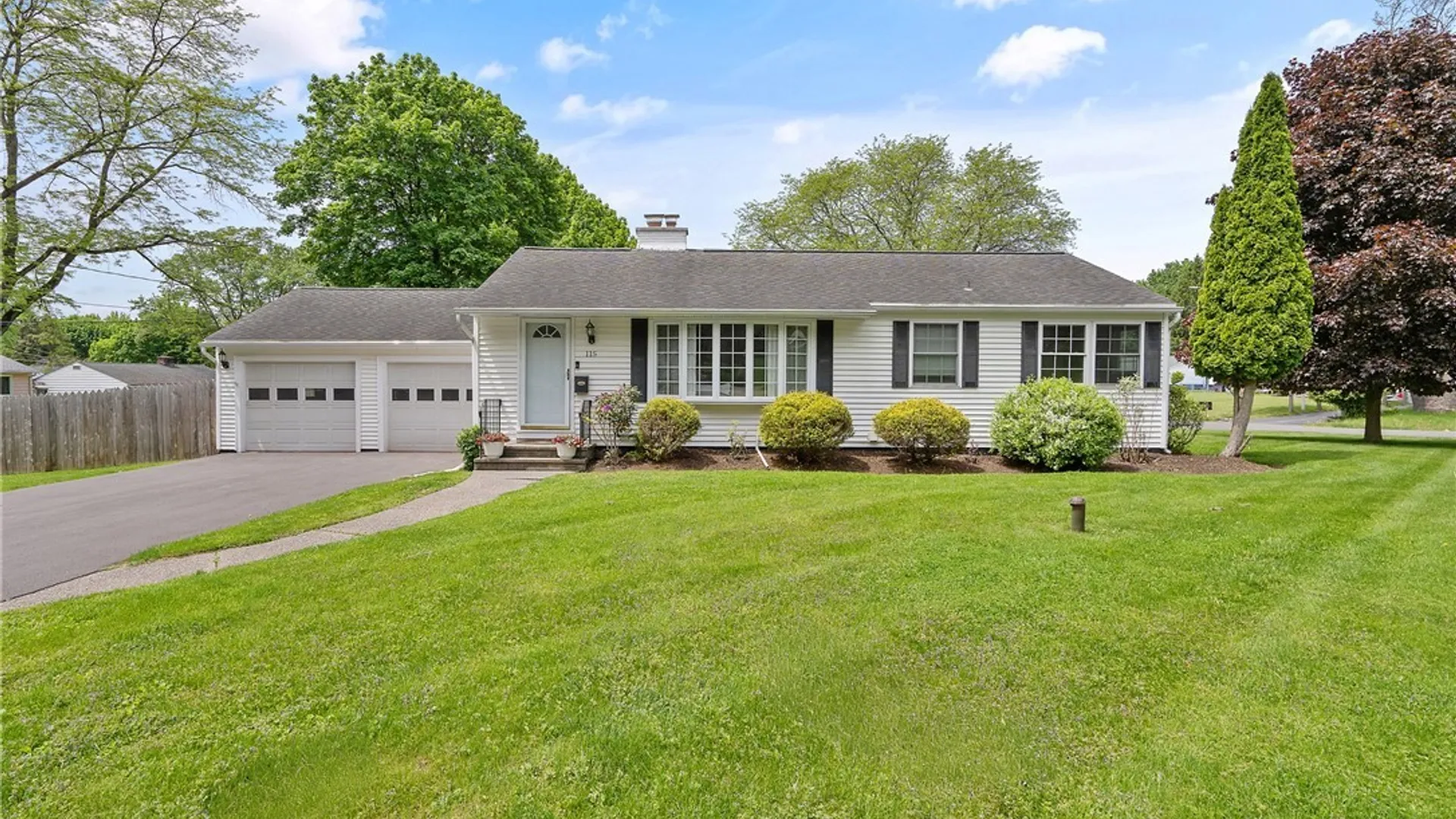 Property at 115 Mansfield Drive, Camillus, NY 13031 2