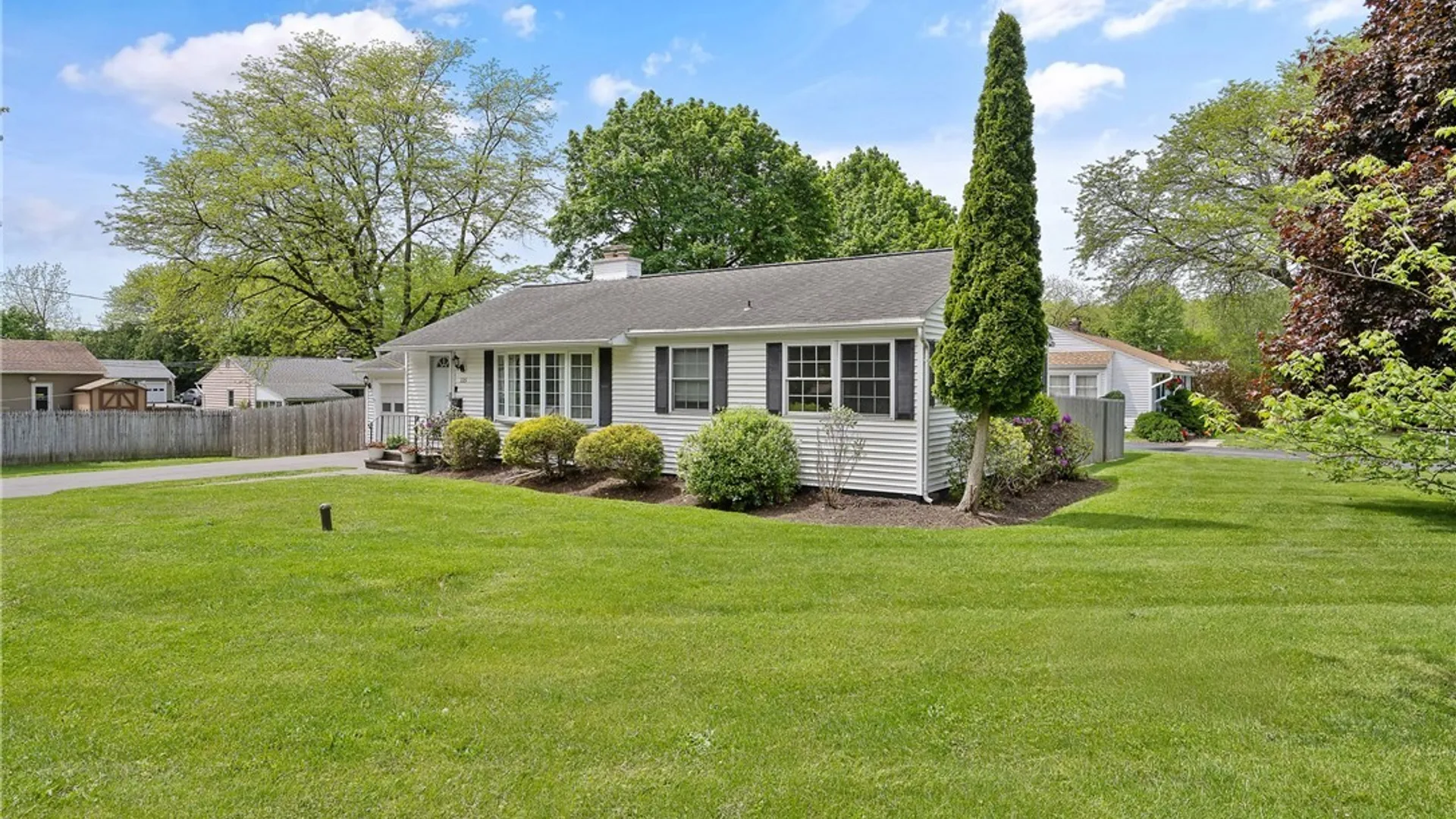 Property at 115 Mansfield Drive, Camillus, NY 13031 4