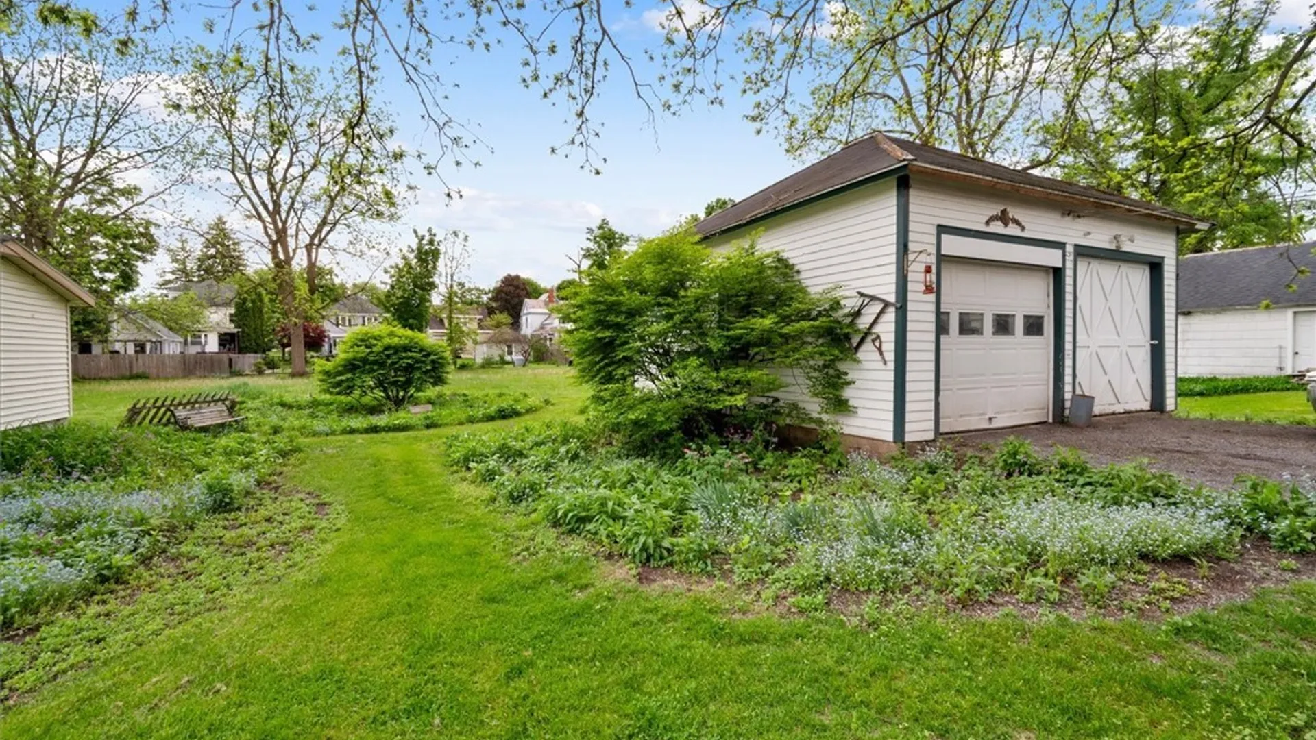 Property at 233 W Walnut Street, Oneida, NY 13421 41