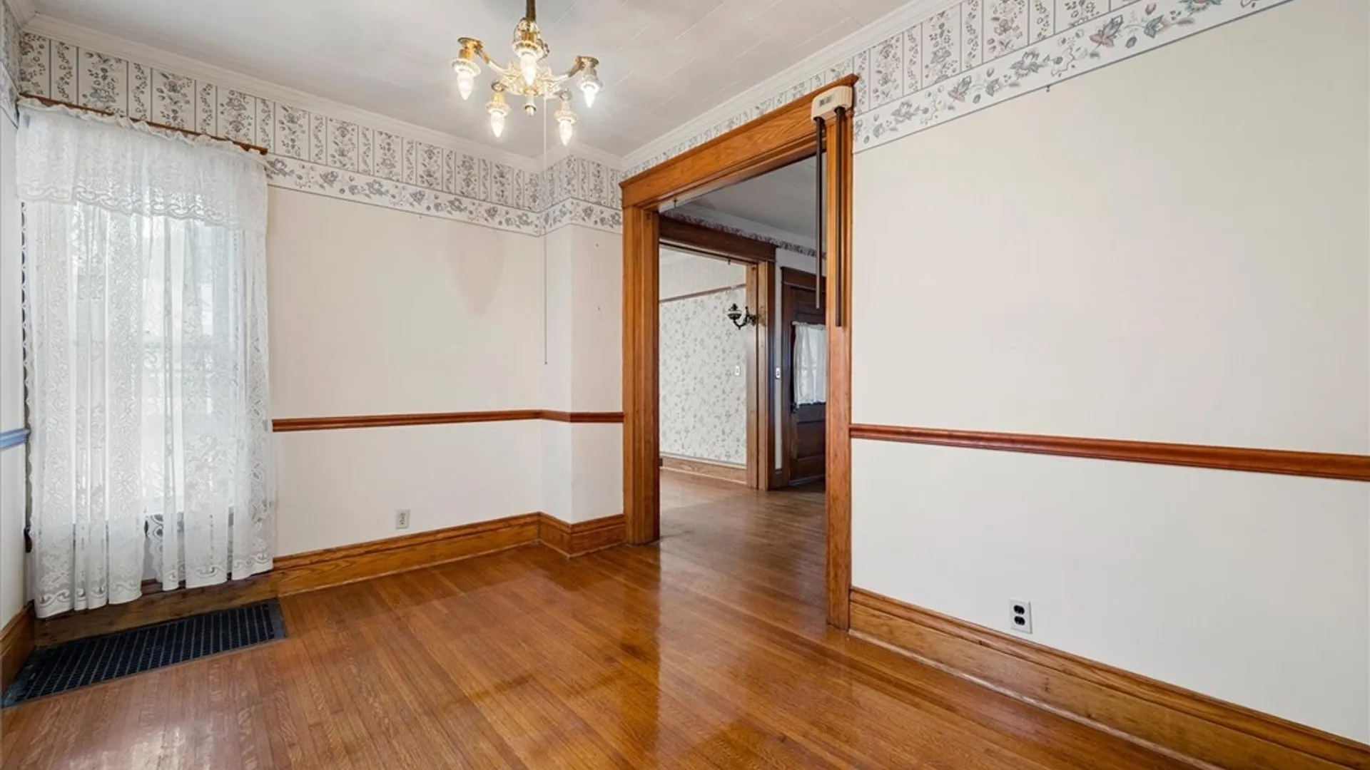 Property at 233 W Walnut Street, Oneida, NY 13421 9