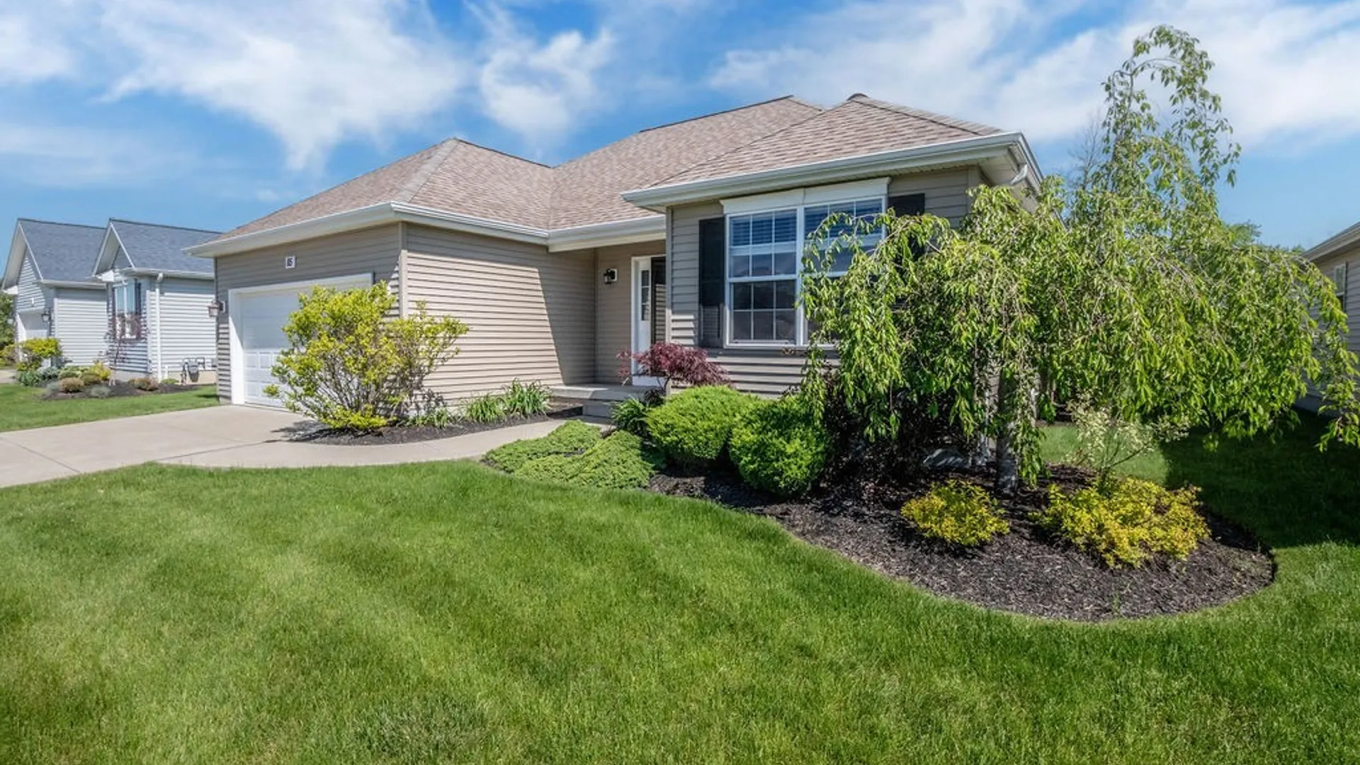 Property at 85 Cottagewood Lane, Grand Island, NY 14072 3