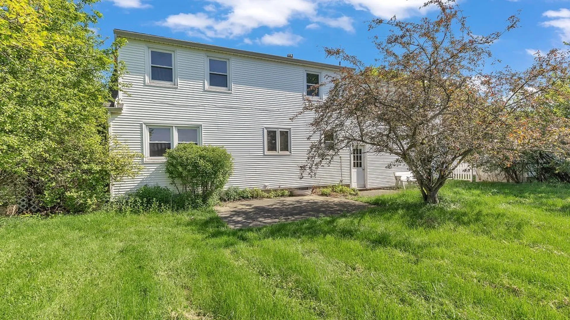 Property at 1788 Bedell Road, Grand Island, NY 14072 3