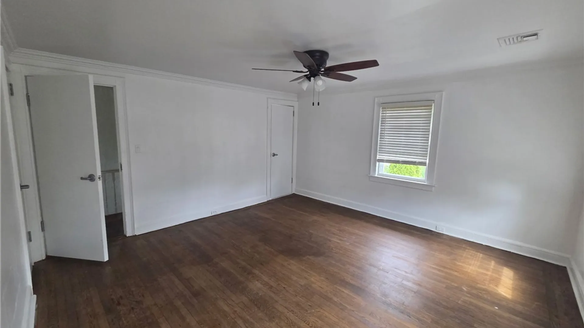 Property at 32 Deerfield Avenue, Eastchester, NY 10709 12