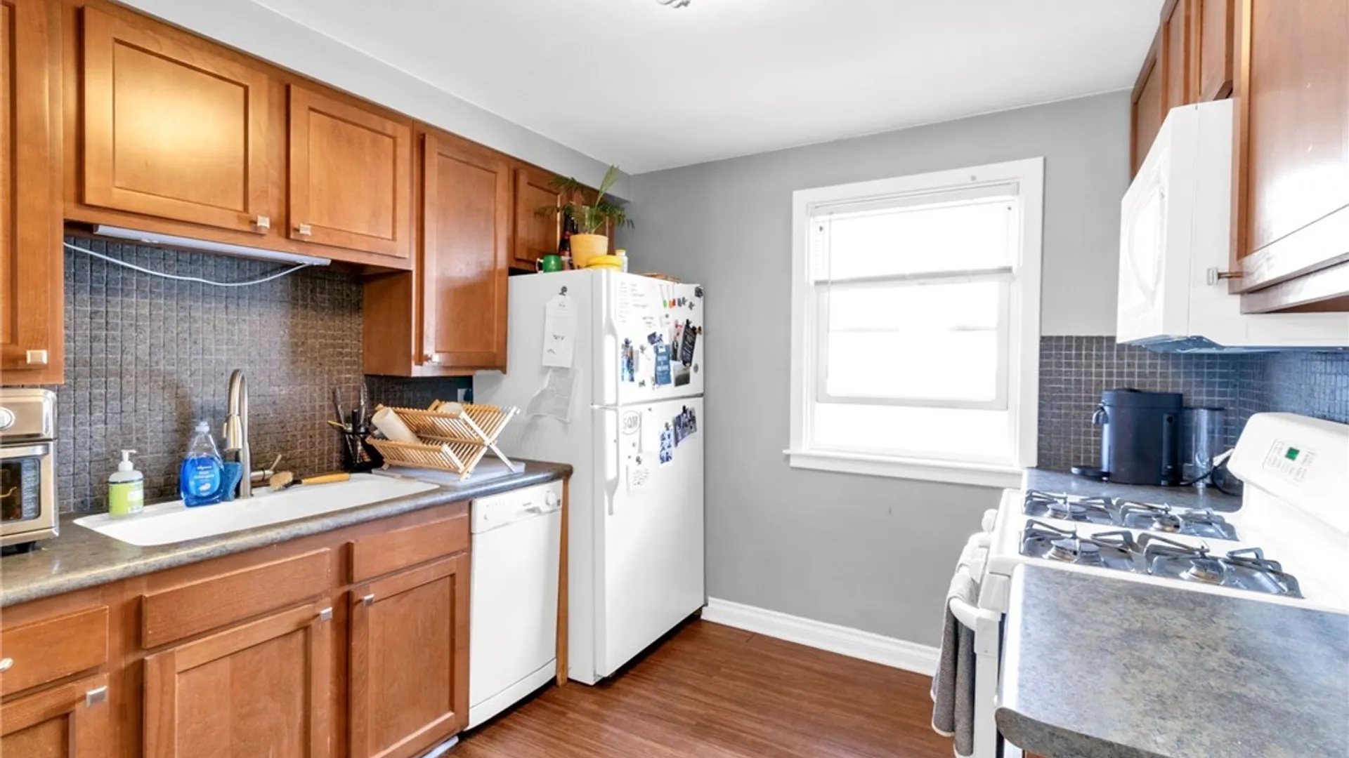 Property at 190 Whitehall Avenue, Buffalo, NY 14220 10