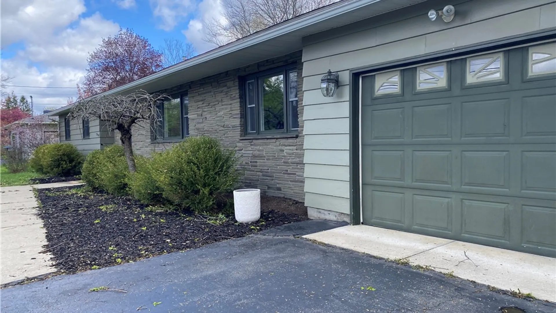 Property at 33 Suburban Drive, Big Flats, NY 14903 9