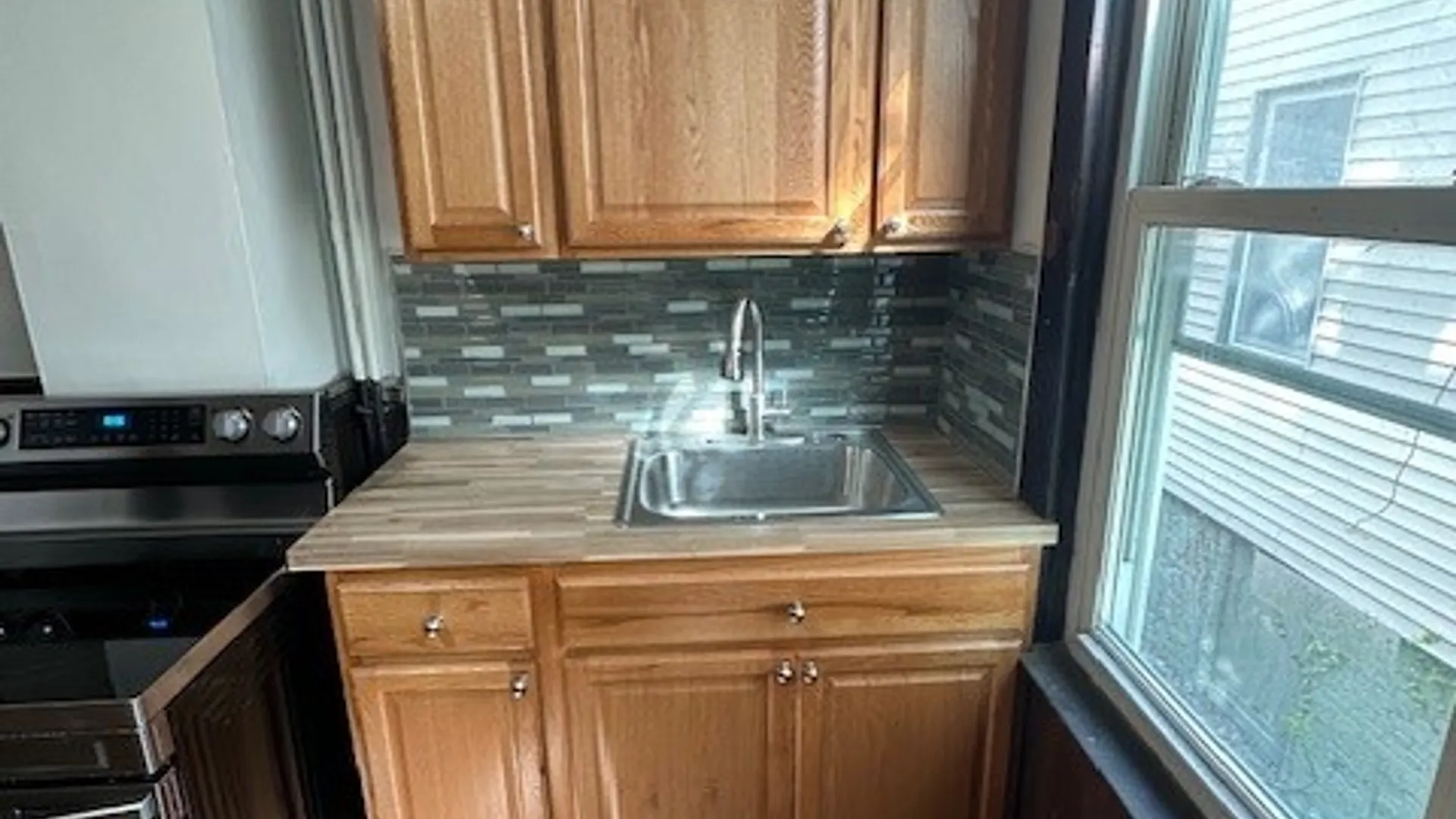 Property at 945 Broadway, Rensselaer, NY 12144 9