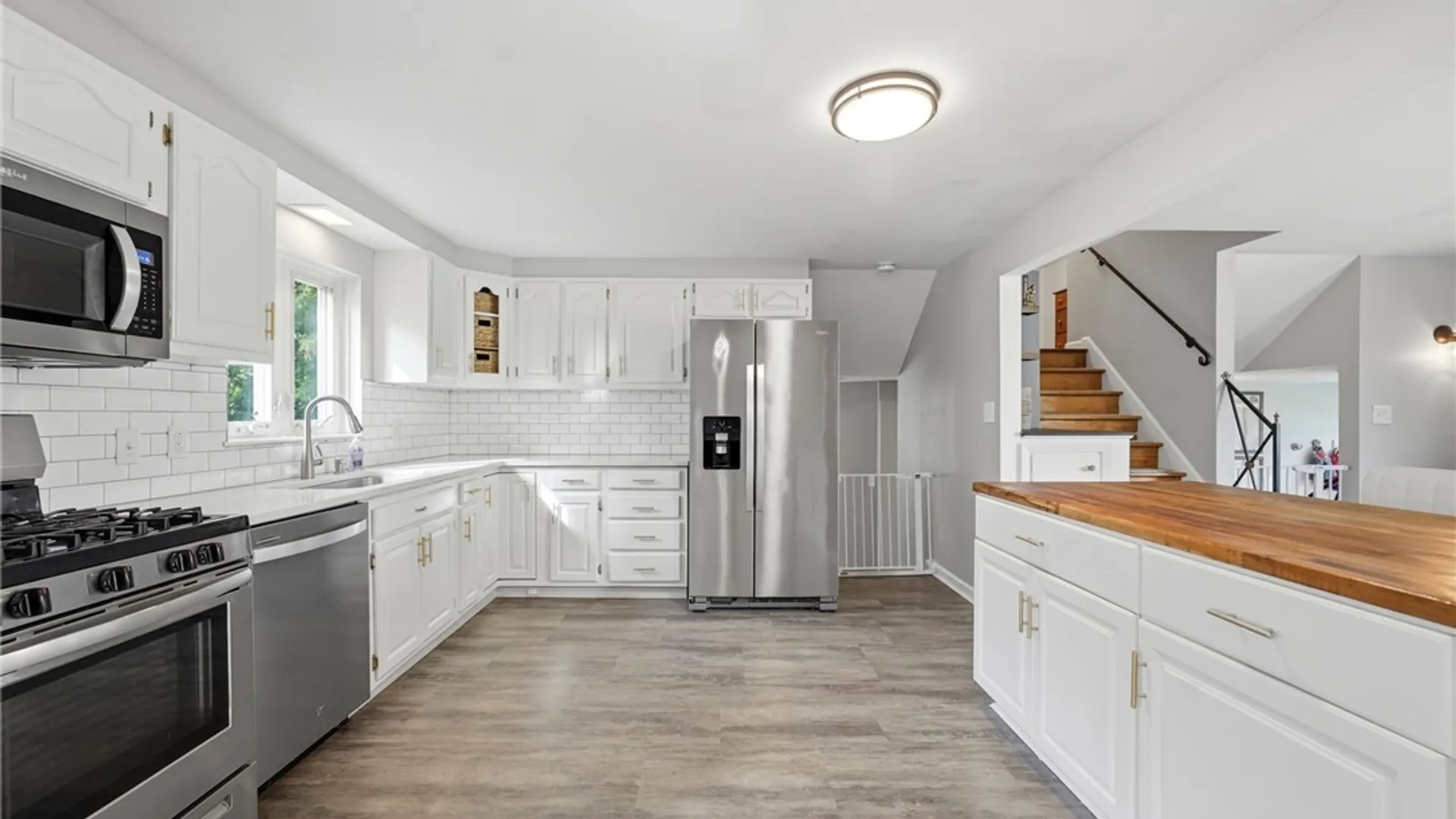 Property at 22 Newgate Road, Amherst, NY 14226 10