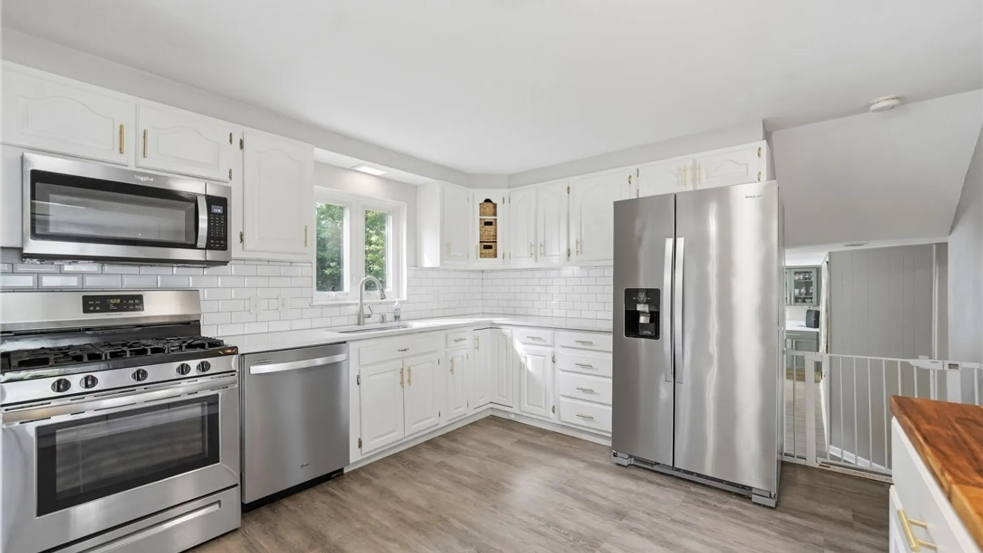 Property at 22 Newgate Road, Amherst, NY 14226 11