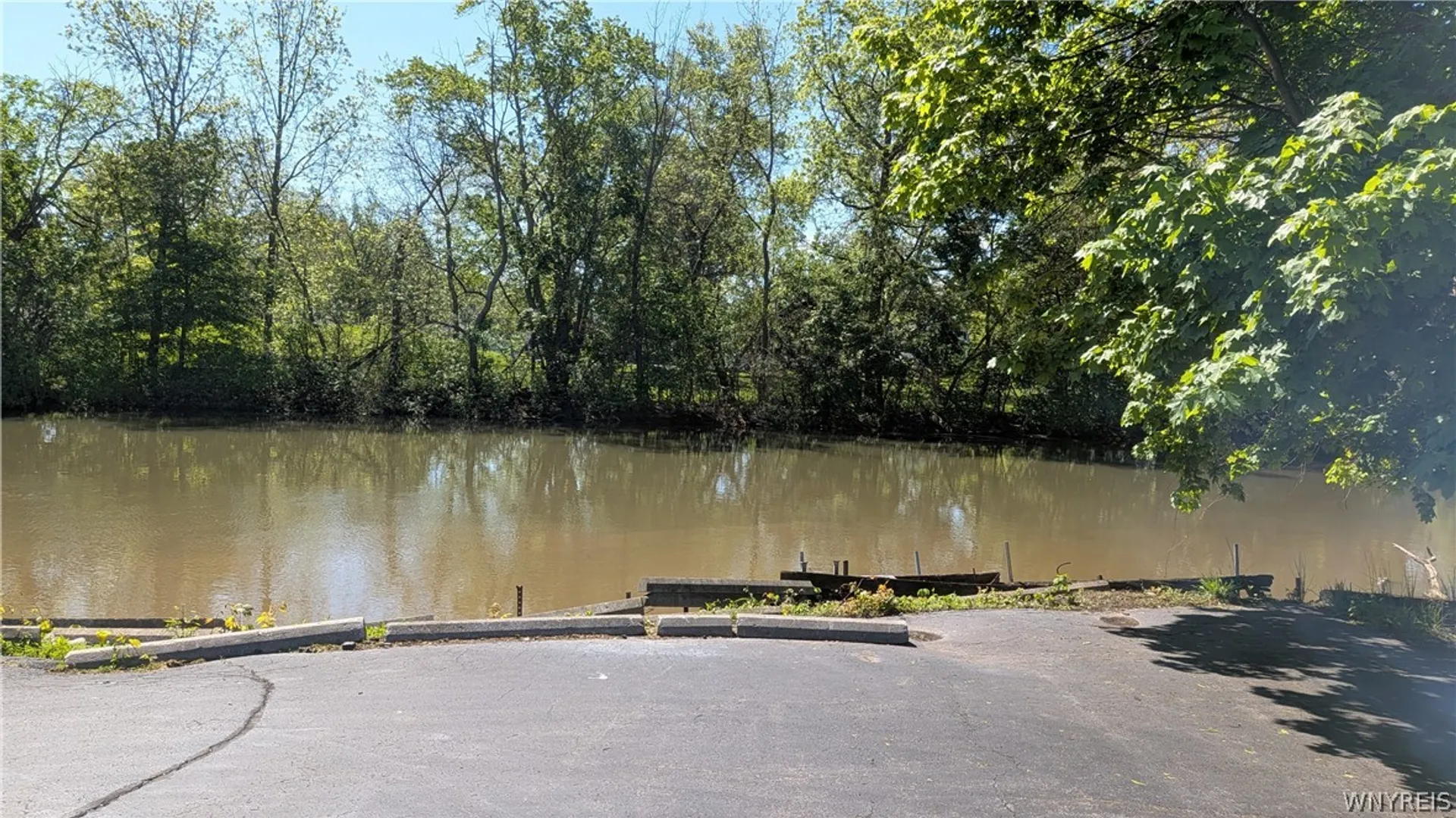 Property at 51 S 86th Street, Niagara Falls, NY 14304 2