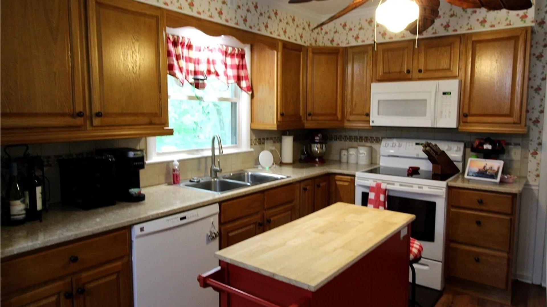 Property at 221 Willow Avenue, Jamestown, NY 14701 11