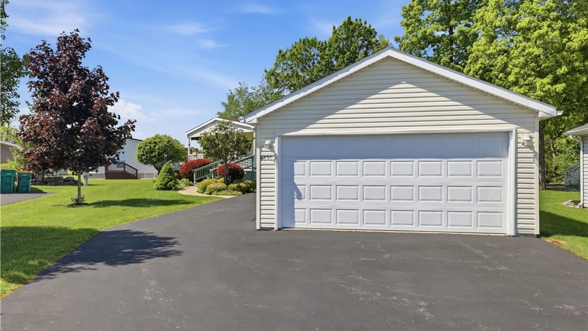 Property at 4650 Stonebridge, Clarence, NY 14031 4