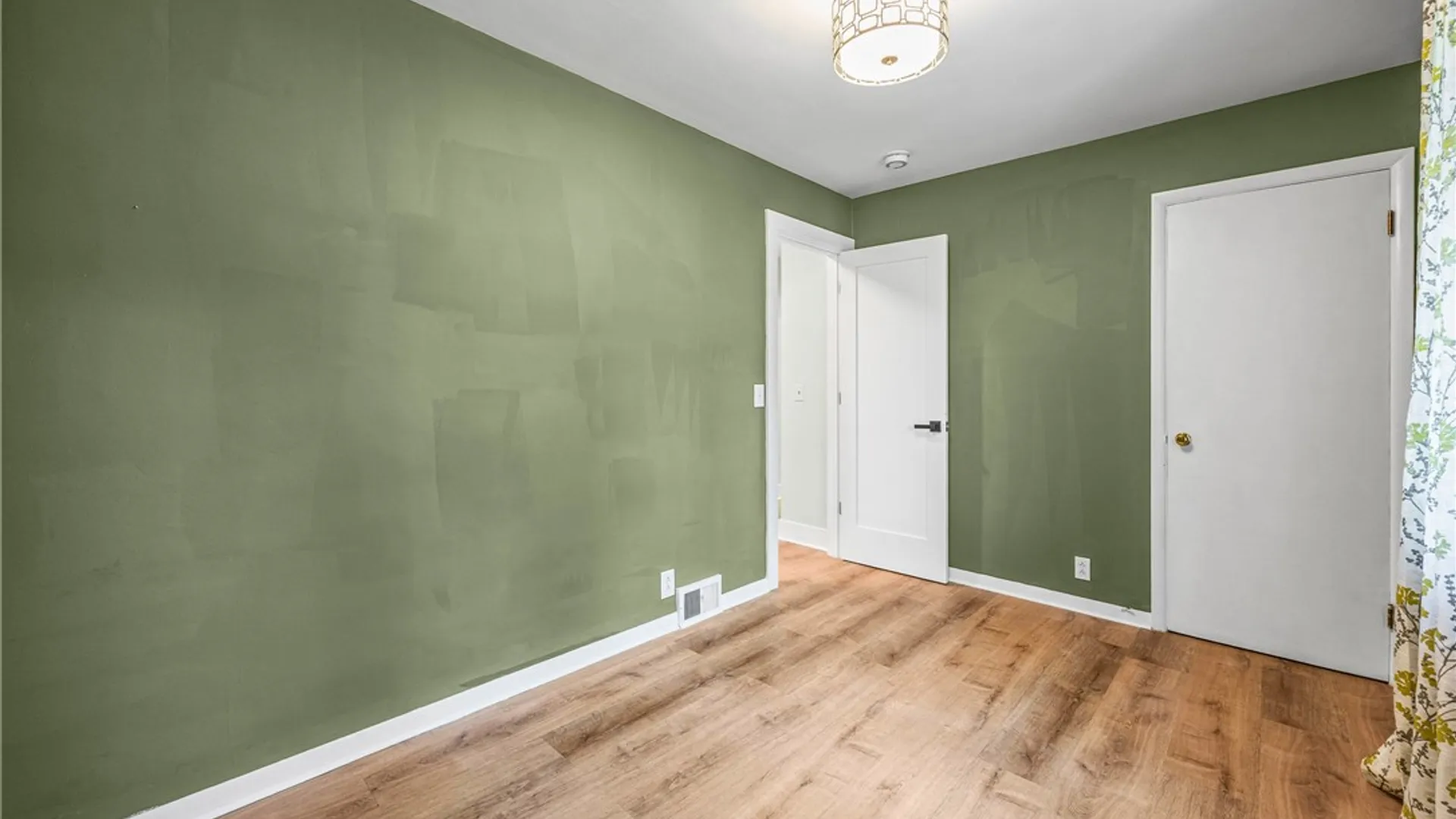 Property at 12 West Parkway, Victor, NY 14564 29