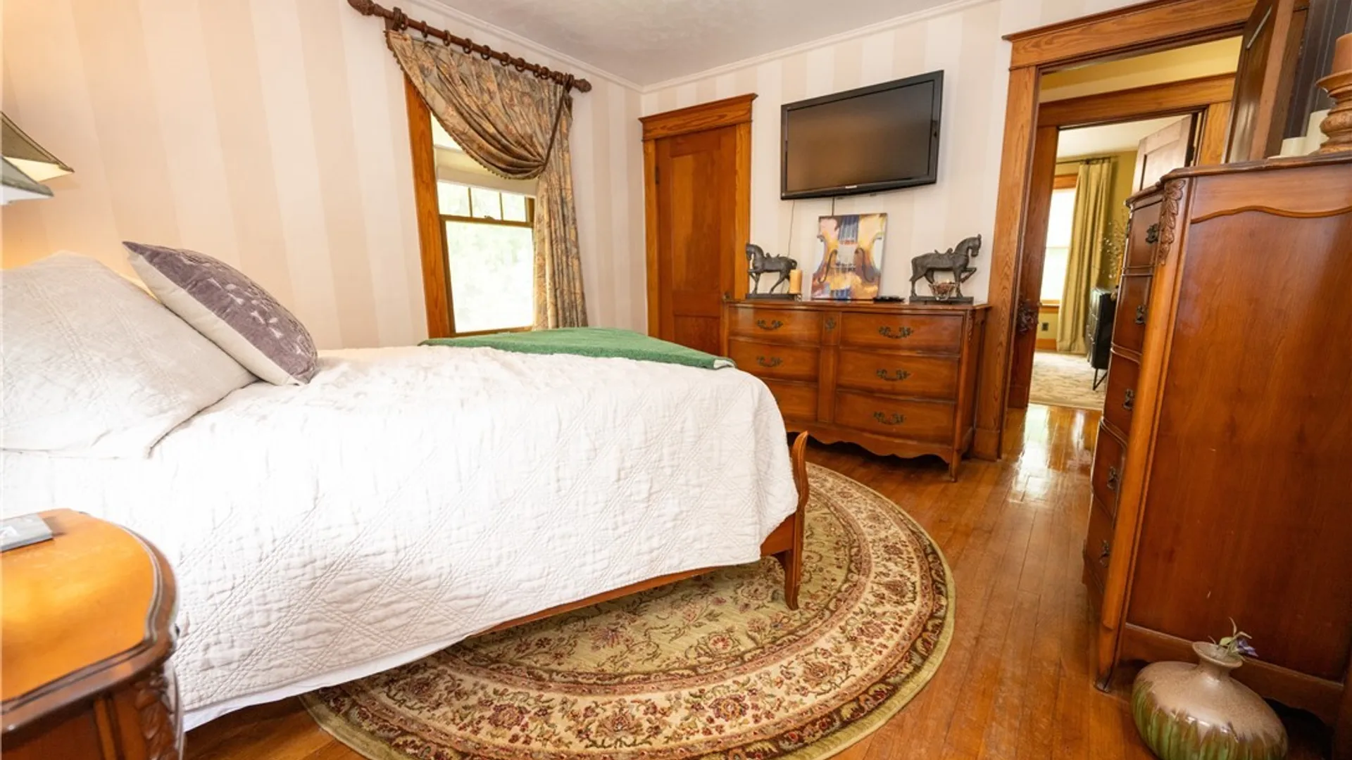 Property at 45 Savage Place, Aurora, NY 14052 27
