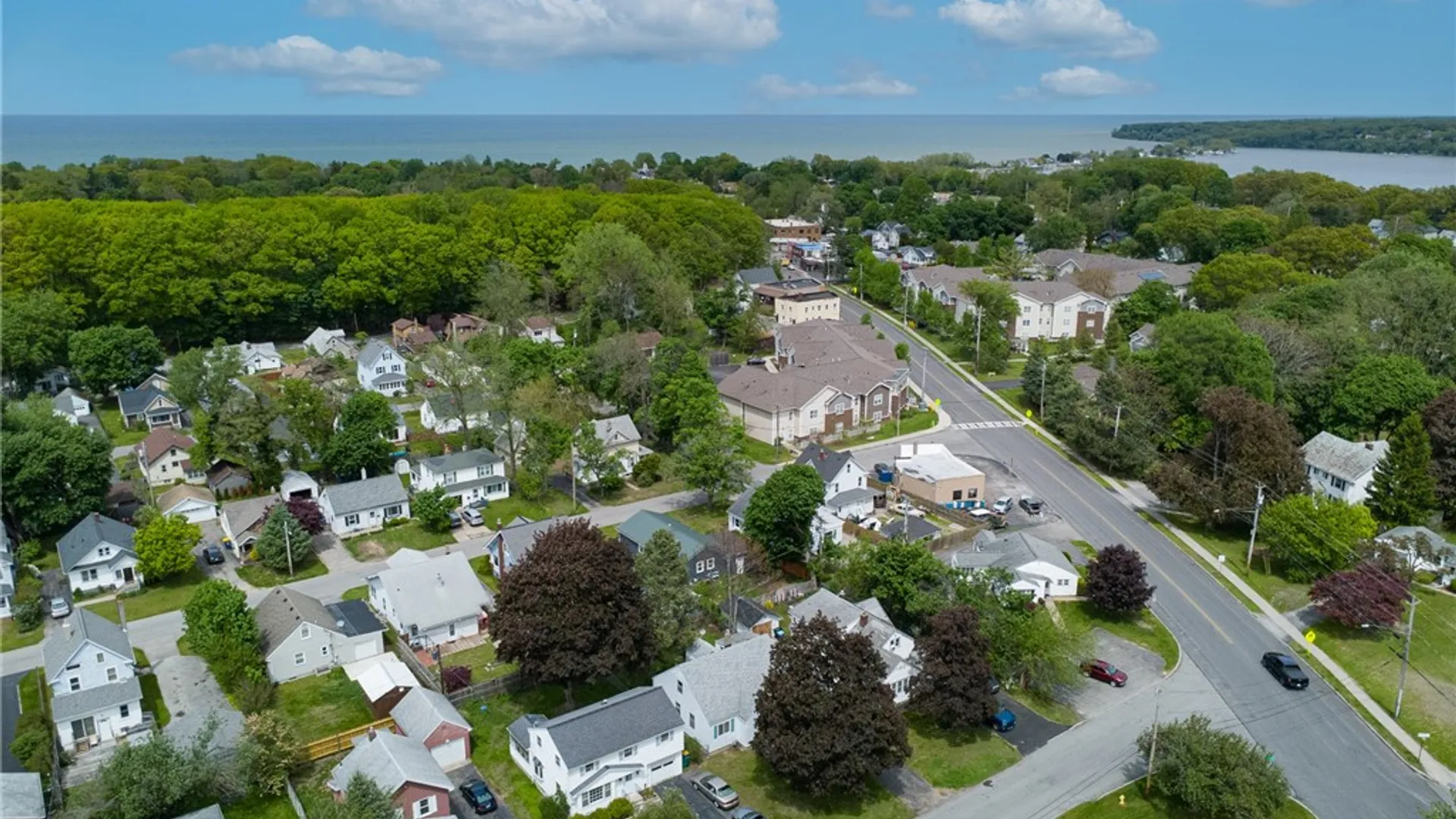 Property at 182 Corley Drive, Irondequoit, NY 14622 9