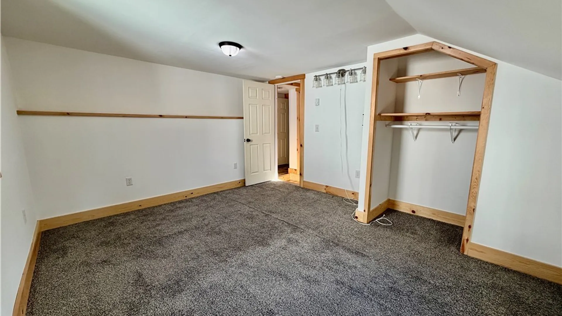 Property at 90 W Mohawk Street, Oswego, NY 13126 32