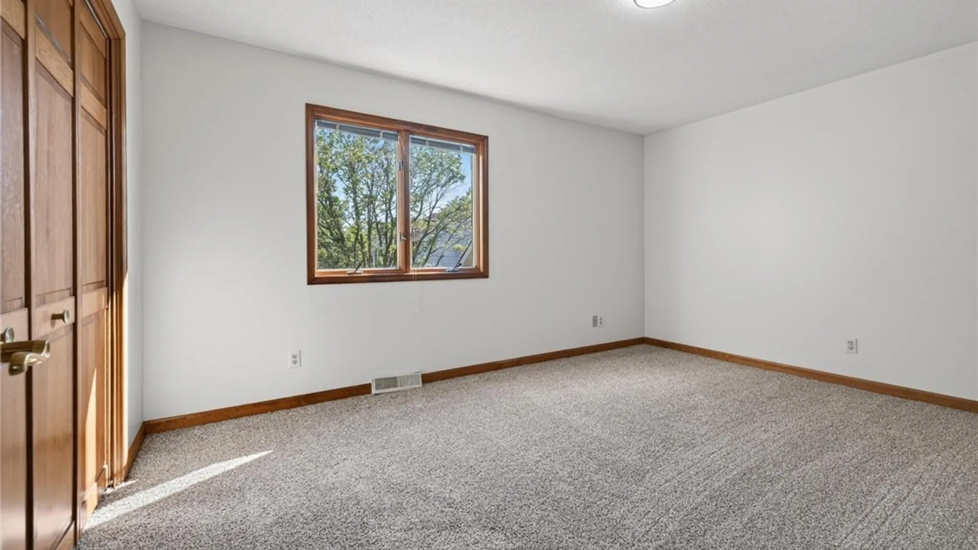 Property at 232 Niagara Shore Drive, Tonawanda, NY 14150 12