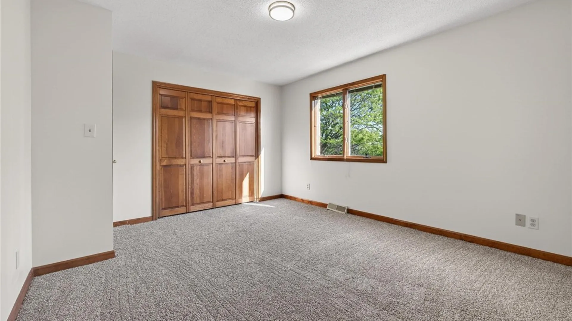 Property at 232 Niagara Shore Drive, Tonawanda, NY 14150 13
