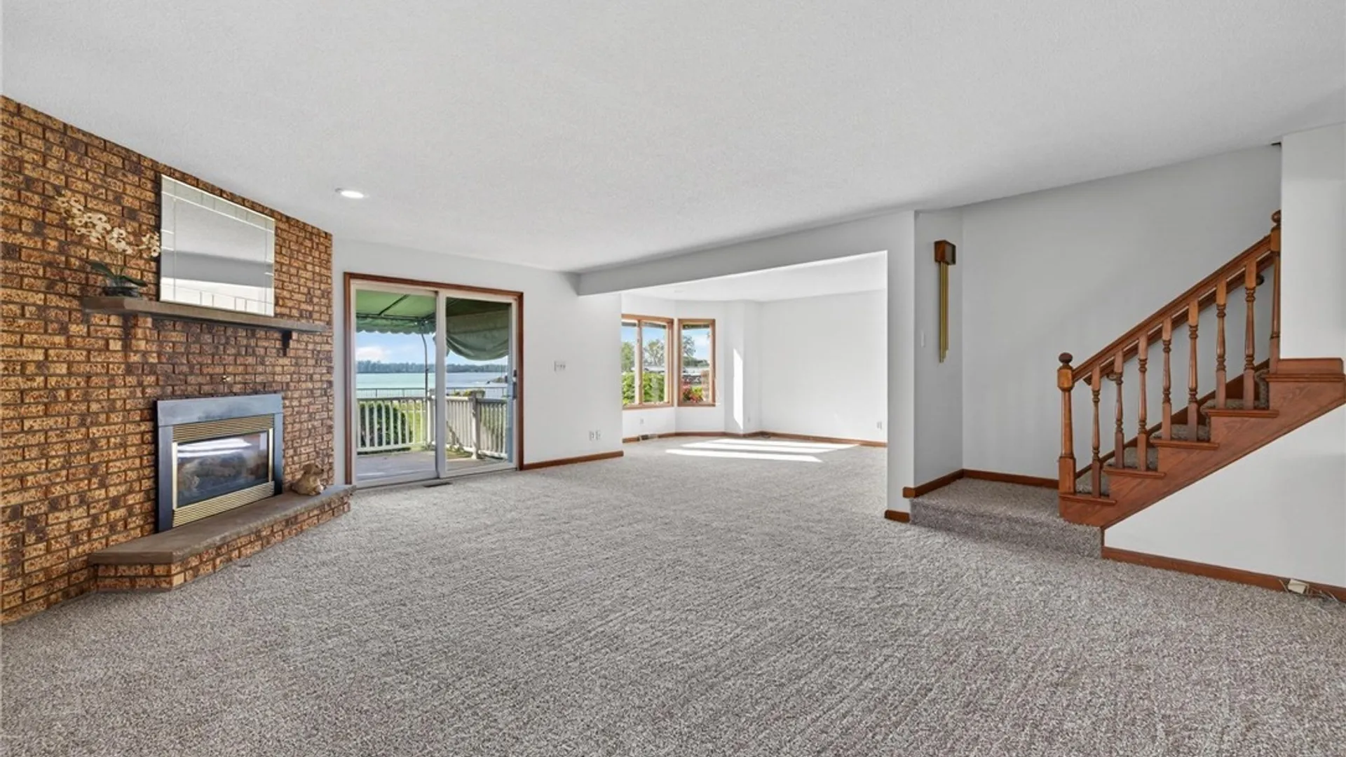 Property at 232 Niagara Shore Drive, Tonawanda, NY 14150 27