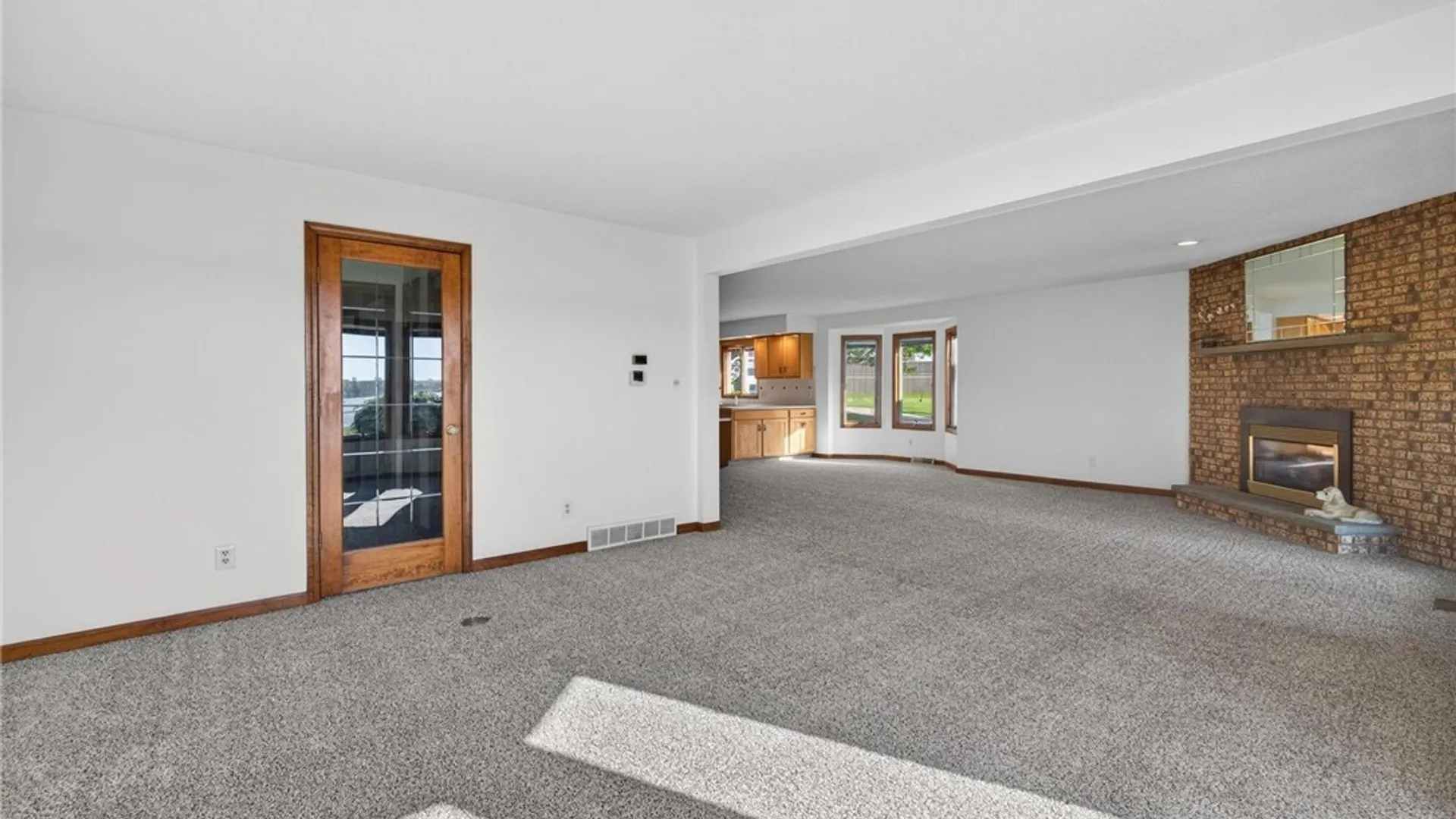 Property at 232 Niagara Shore Drive, Tonawanda, NY 14150 31