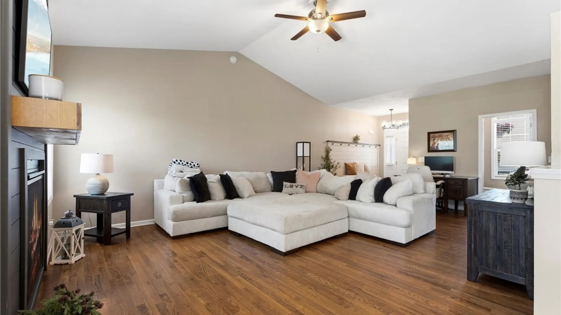 Property at 8684 Lavender Lane, Cicero, NY 13039 6