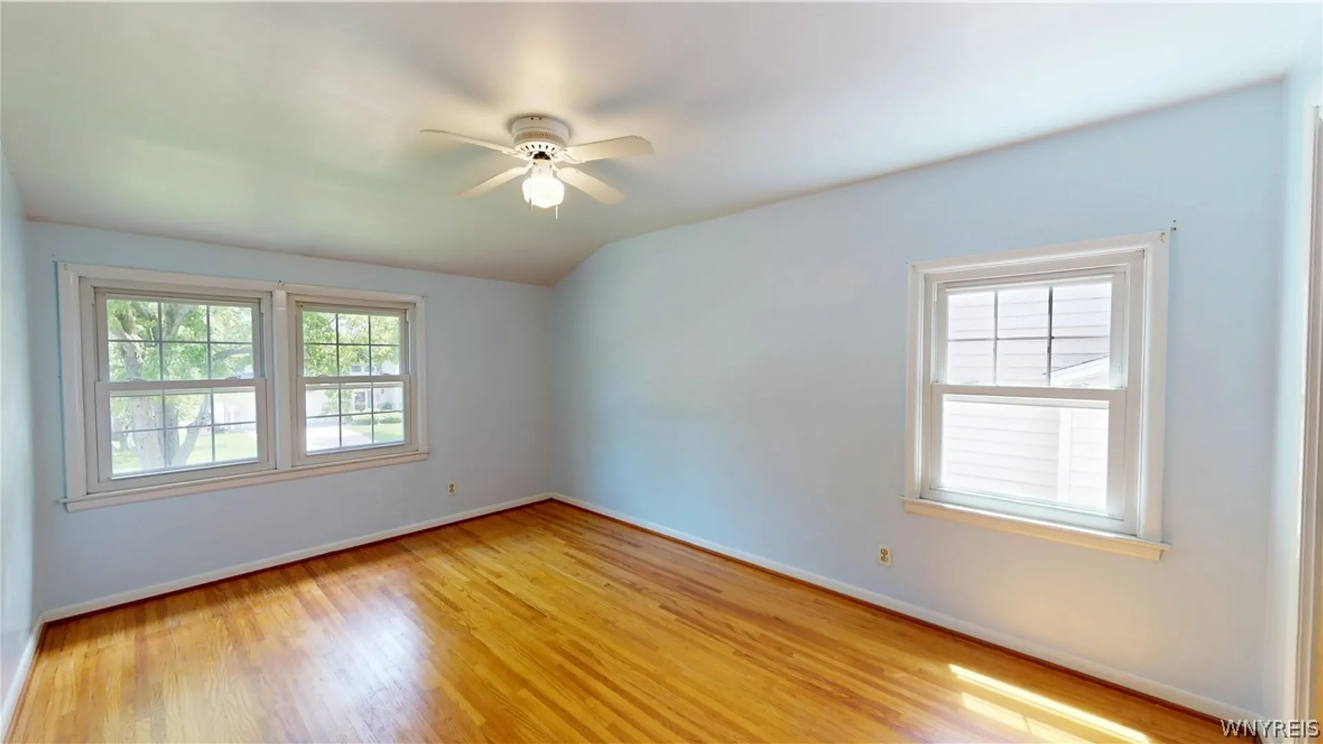 Property at 44 Greenfield Drive, Tonawanda, NY 14150 28