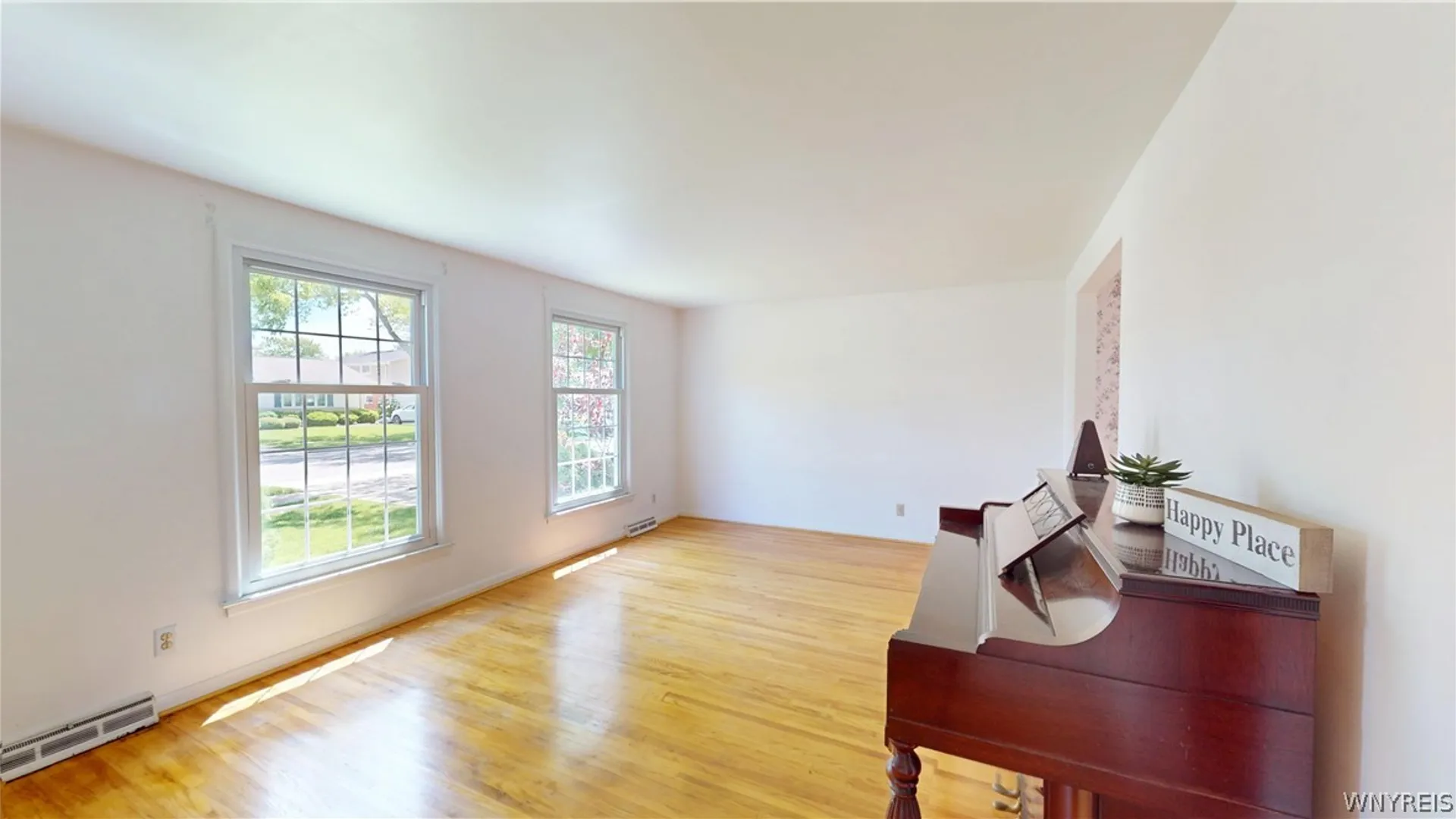 Property at 44 Greenfield Drive, Tonawanda, NY 14150 9