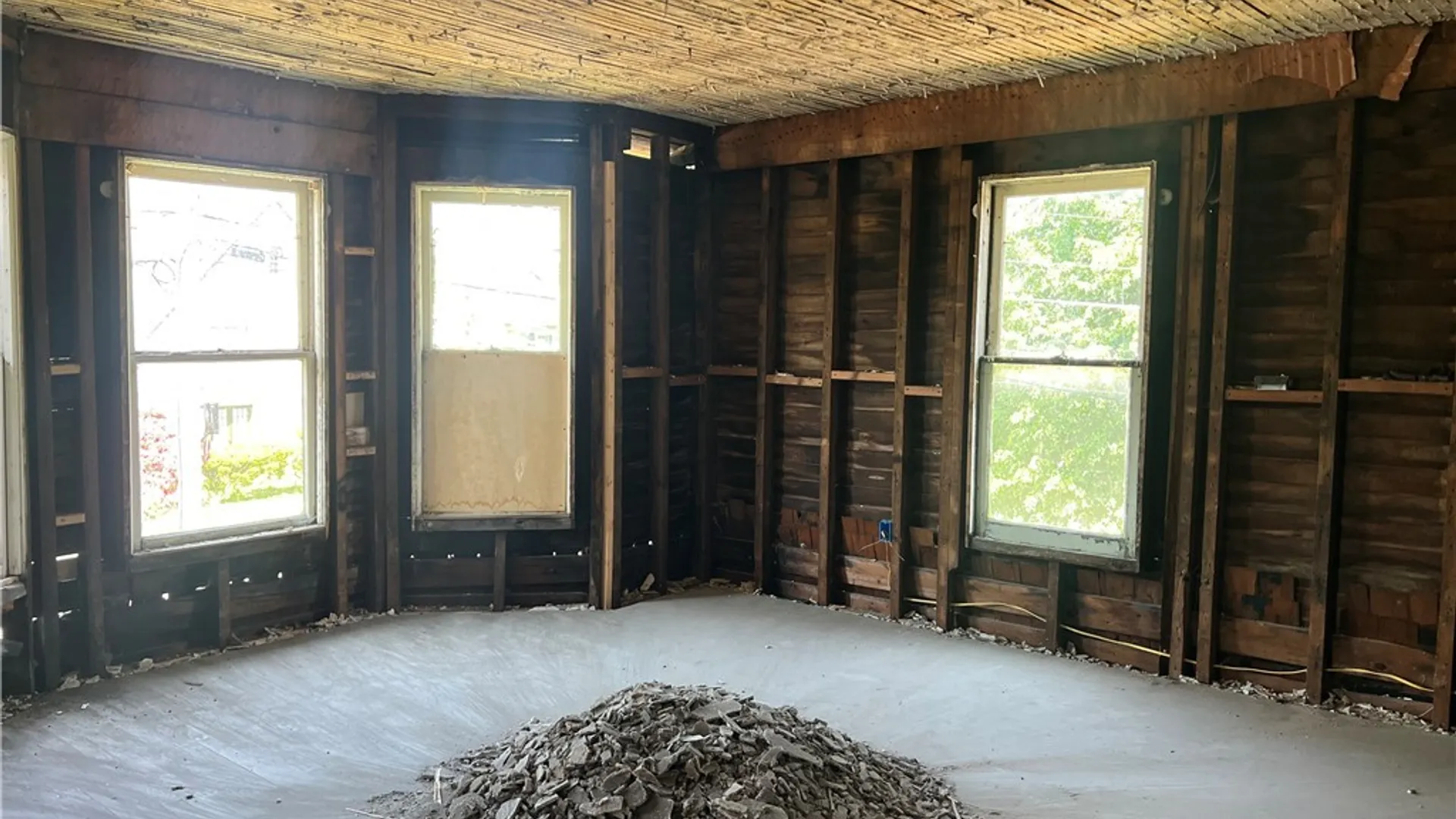 Property at 632-634 Lakeview Avenue, Jamestown, NY 14701 3