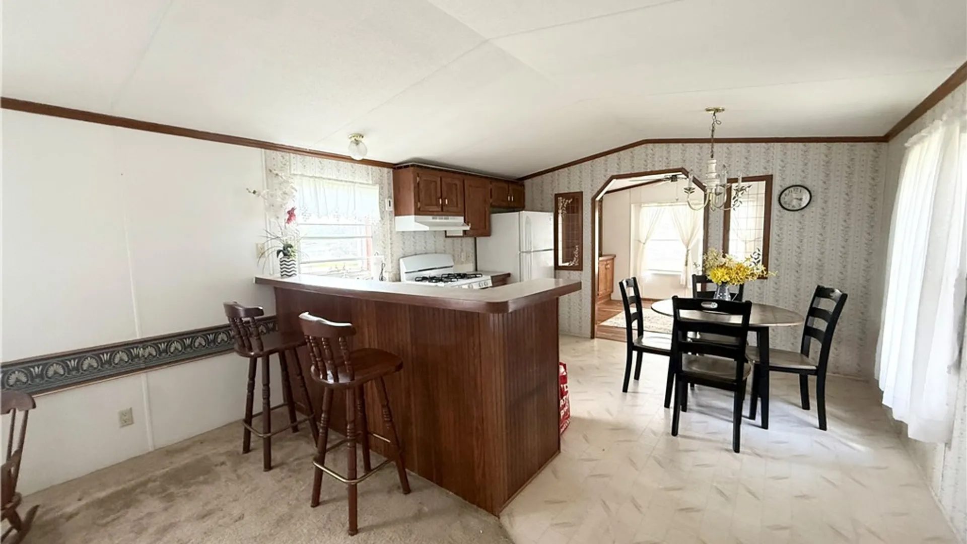 Property at 5 Arrowhead Drive, Waterloo, NY 13165 22